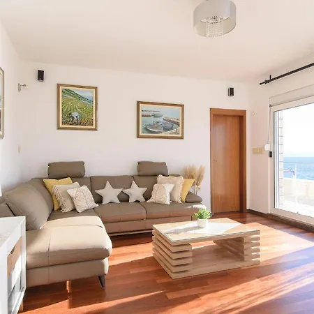 Helli Apartamento Trogir