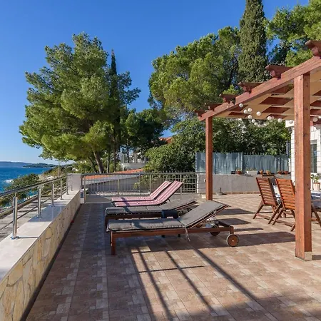 Διαμέρισμα Helli Τρογκίρ